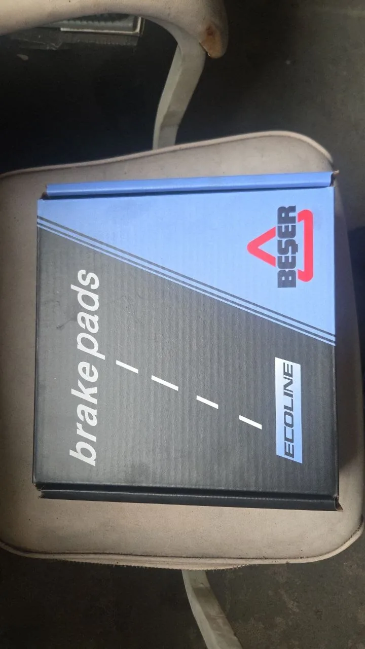 Image 5: Shop-supplied photo of Beşer Ecoline brake pads box; actual used pads and part number are not shown.